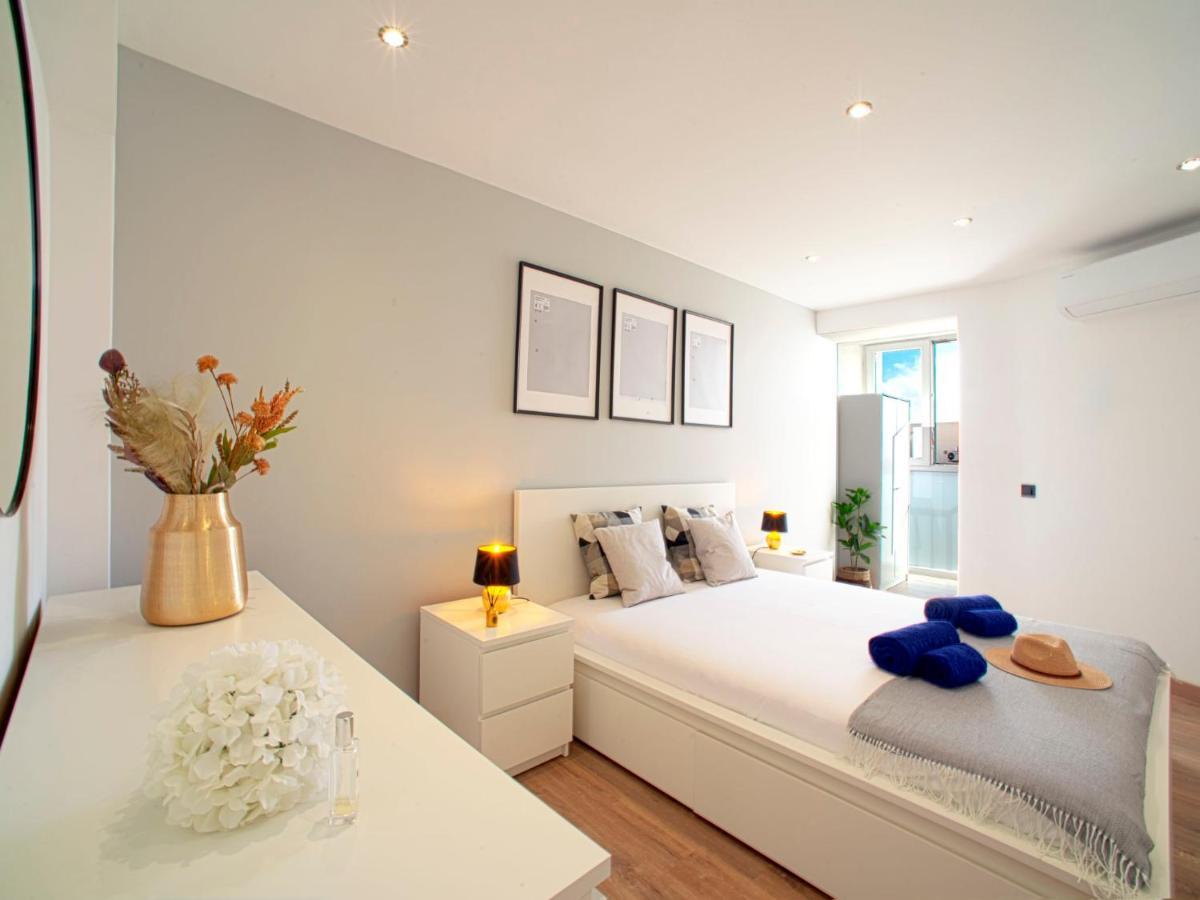 Apartment Lovely Sea View By Interhome *